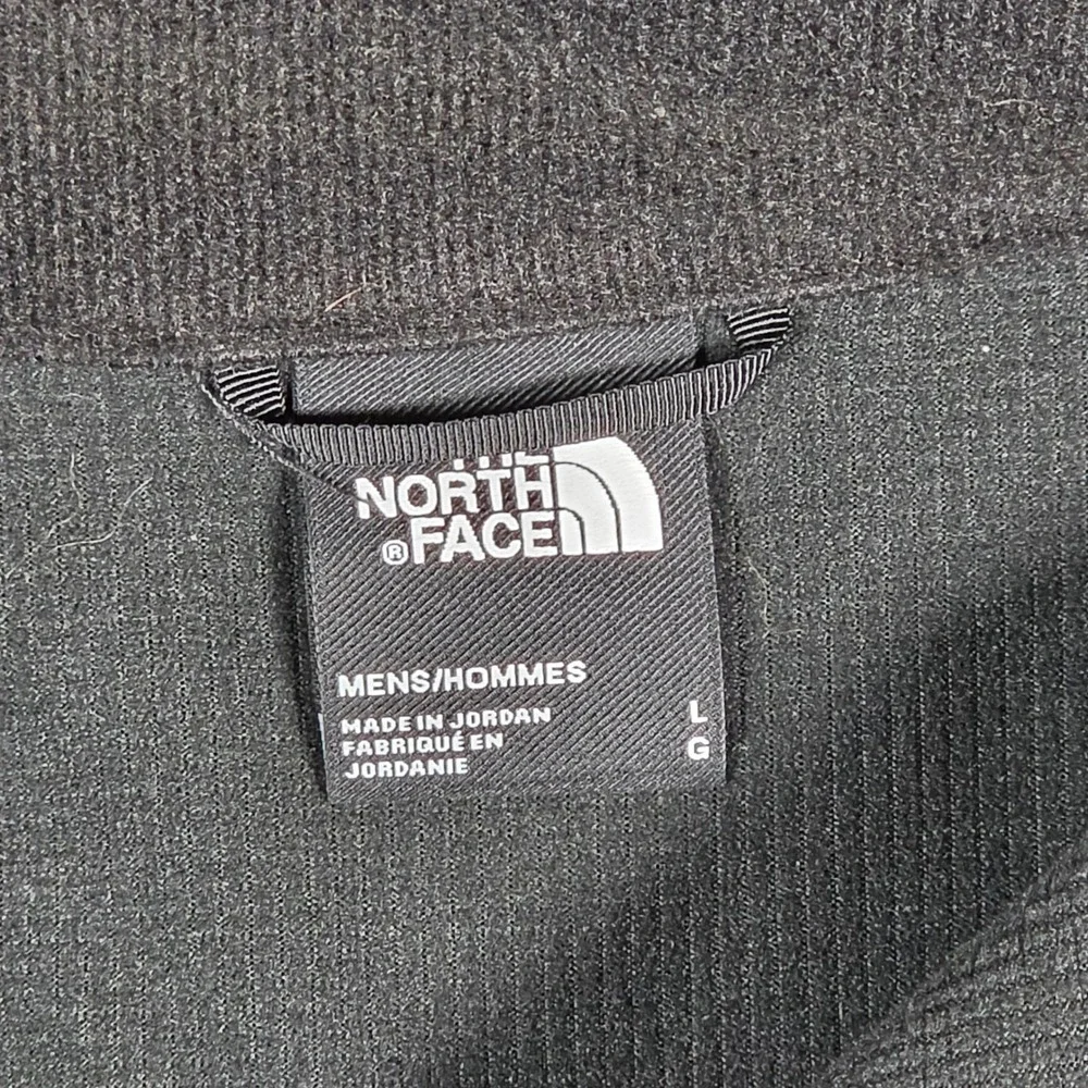 The North Face Mens WindWall Softshell Vest Black Idaho Forest Group Large